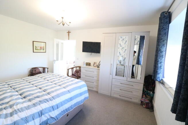 10 bed House for sale Image 9