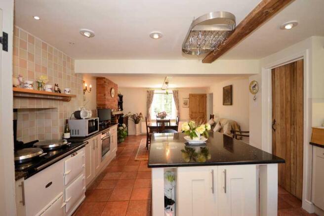 Kitchen/Breakfast Room