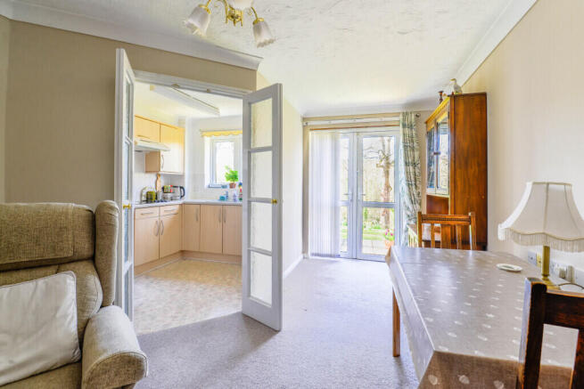 1 bed Apartment for sale Image 6
