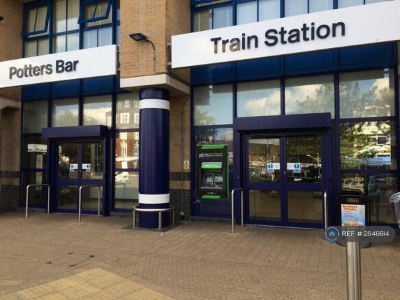 Potters Bar Station Oyster