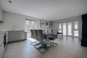 Flat 3, Brandon House, Claybury, Bushey WD23 1FS
