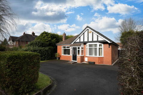 Torkington Road, Hazel Grove, Stockport SK7 4RH