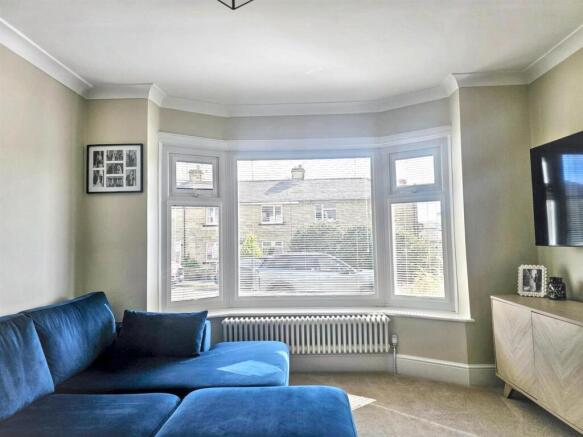 3 bed Semi-Detached for sale Image 6