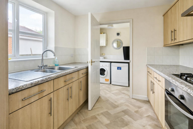 3 bed Detached for sale Image 7