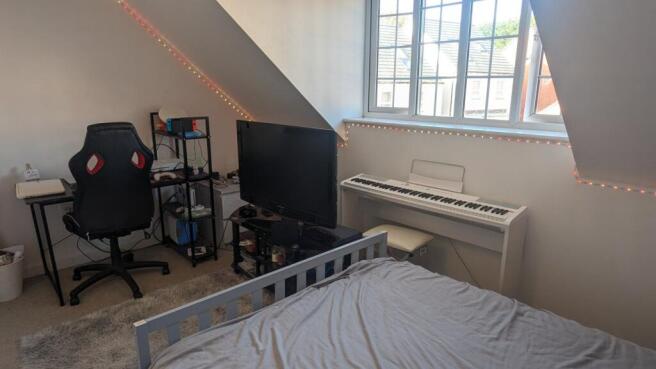 Photo 12