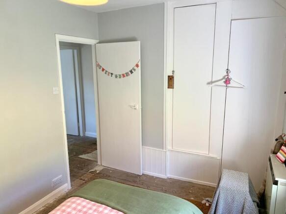 Bedroom 1 - b