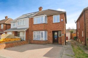 56, Raymond Road, Slough SL3 8LW