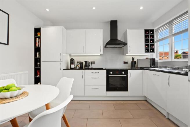 Kitchen_4.jpeg