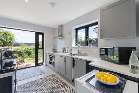 June Lane, Midhurst, GU29