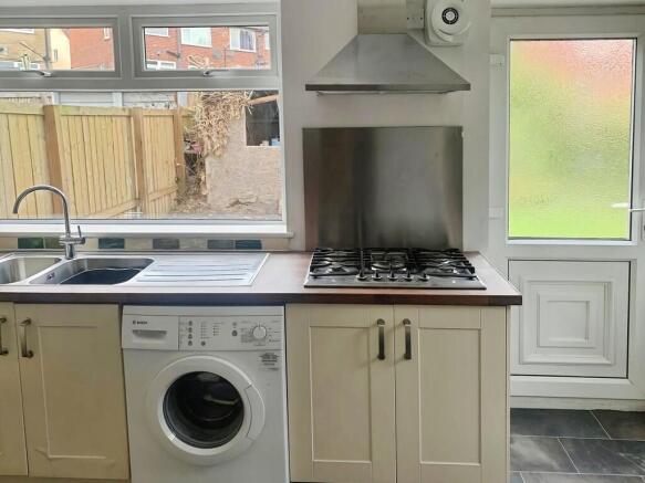 f7d17f1b-IMG-2024...