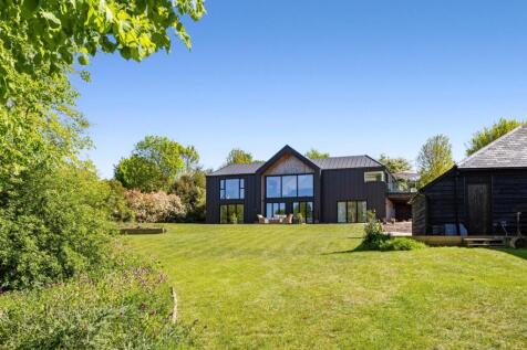 Aylesbury Road, Cuddington, Aylesbury, Buckinghamshire, HP18