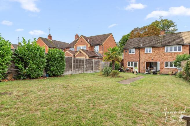 Priory Avenue, Old Harlow, CM17 photo 4