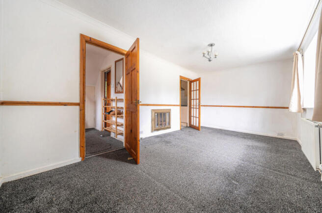 Homestall, Guildford, Surrey, GU2 photo 4