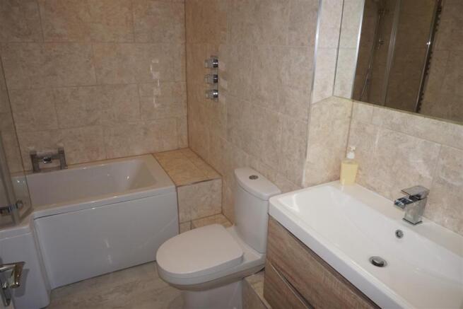 En Suite Bathroom