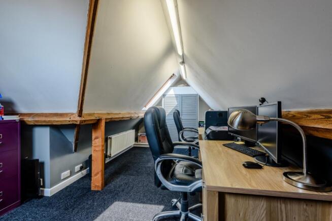 Office/ 5th Bedroom