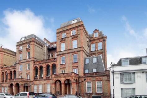 Courtfield Road, London