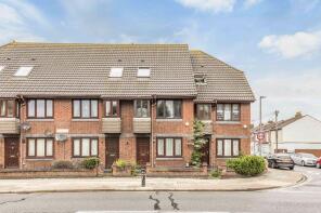 4, 58 Hazel Court, Goldsmith Avenue, Southsea PO4 8QU