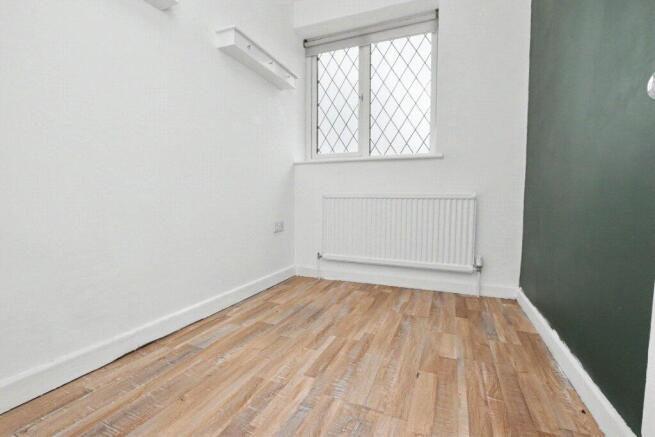 3 bed Semi-Detached for sale Image 10