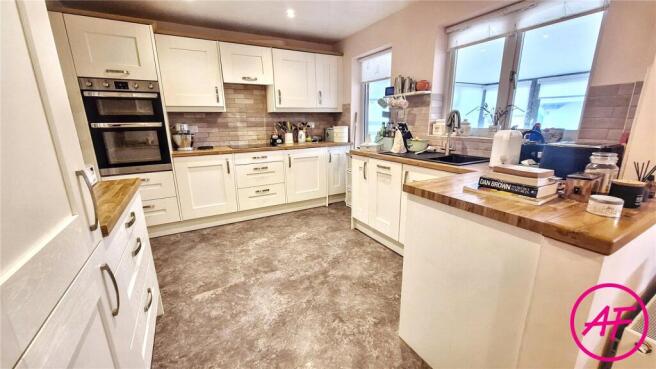 Hen Berllan, Ty Gwyn Lane, Rowen, LL32 photo 4
