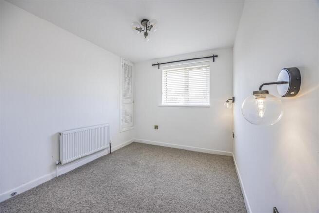 23 Cornbrook Grove, Cowplain-PorticoMarketing-Sold