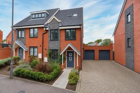 Kelly Road, High Wycombe, Buckinghamshire, HP11