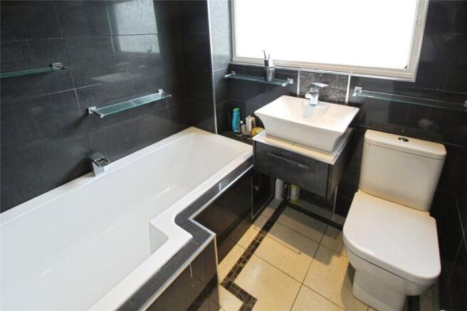 3 bed Semi-Detached for sale Image 7