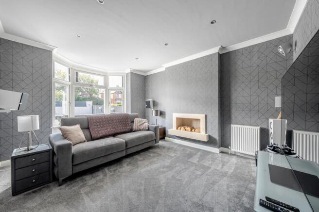4 bed Detached for sale Image 4