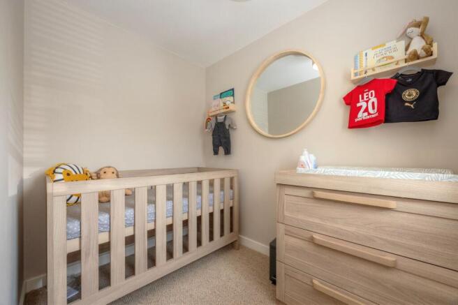 3 bed Semi-Detached to rent Image 12