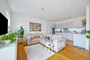 Flat 502, 5 Skelton Lodge, Billinghurst Way, London SE10 0XP
