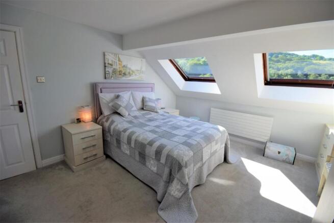 13 91 Lower Brig Royd, HX6 4DE.JPG