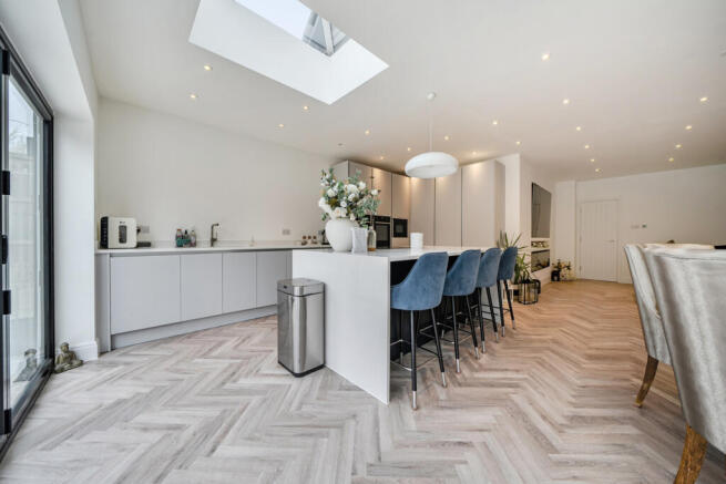 1423138-15-69b2d8...