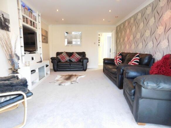Lounge 1