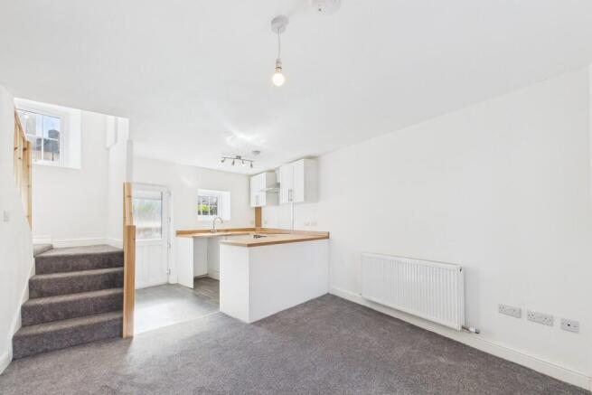 Kitchen / Living ...