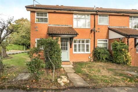 Kesteven Way, Wokingham, Berkshire, RG41