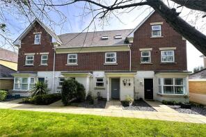 18, Drifters Drive, Deepcut, Camberley GU16 6GJ