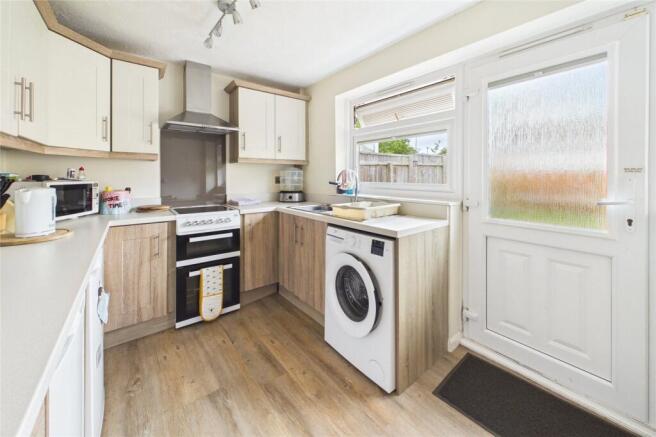 3 bed Semi-Detached for sale Image 7