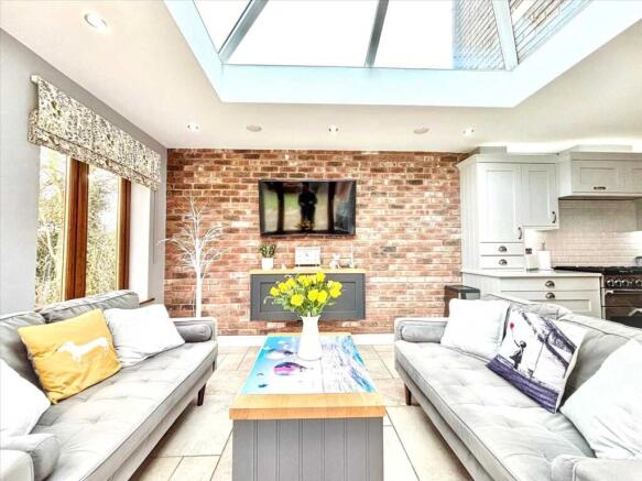 Kitchen/snug