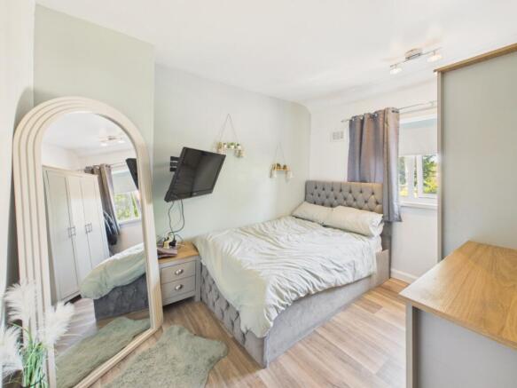 3 bed Semi-Detached for sale Image 8