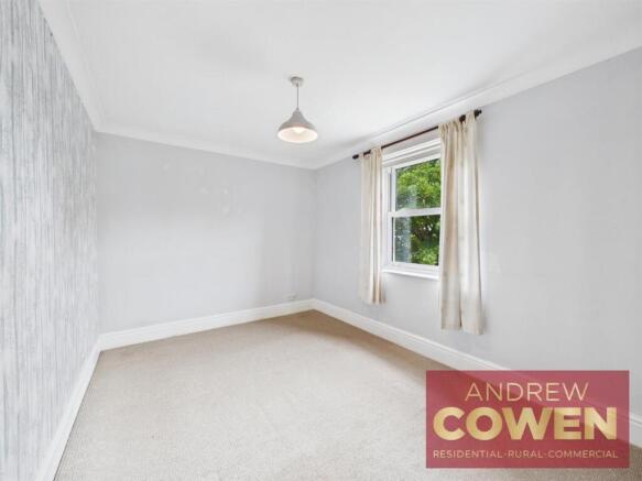 2 bed Apartment for sale Image 7