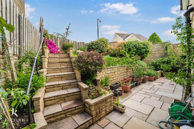 4 bed Detached for sale Image 12