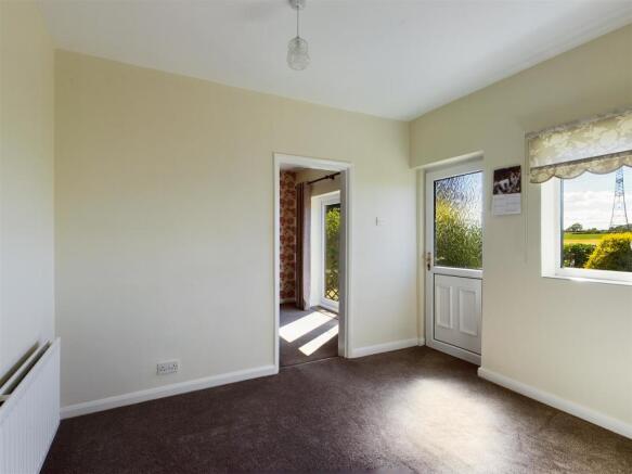 Dining/Breakfast Room