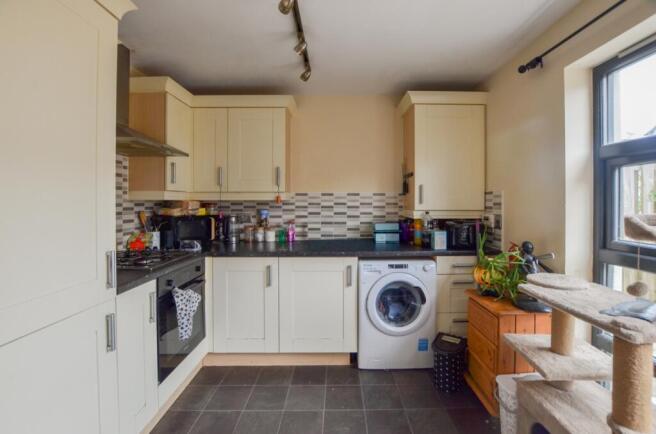 92 No TPS Bodmin 01208 74182-3