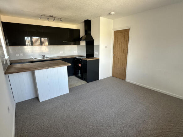Barlynch Court, Yeovil, Somerset, BA21 3TT photo 2
