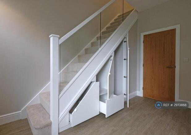 3 bed Semi-Detached to rent Image 12