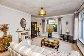 11, St Nicholas Crescent, Carnforth LA5 8BU