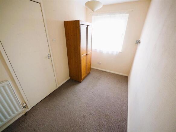 3 bed Terraced to rent Image 7