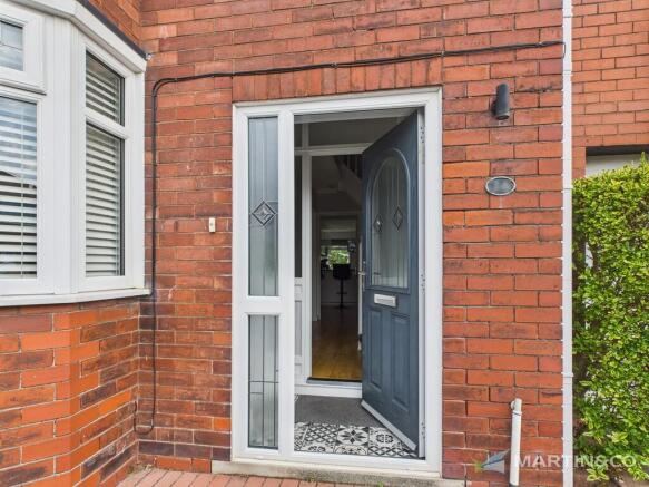 CAM02318G0-PR0484...