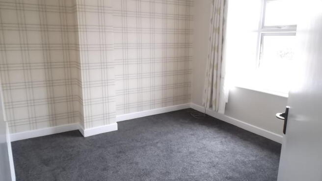 bedroom 2.JPG