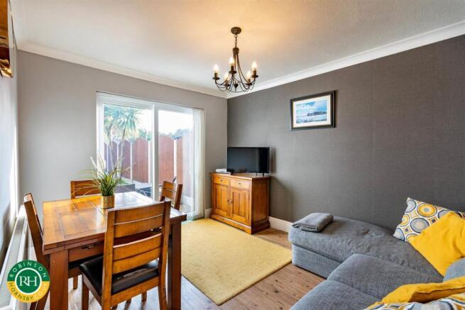 3 bed Semi-Detached for sale Image 4