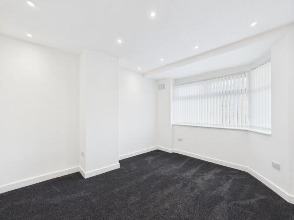 3 bed House to rent Image 11